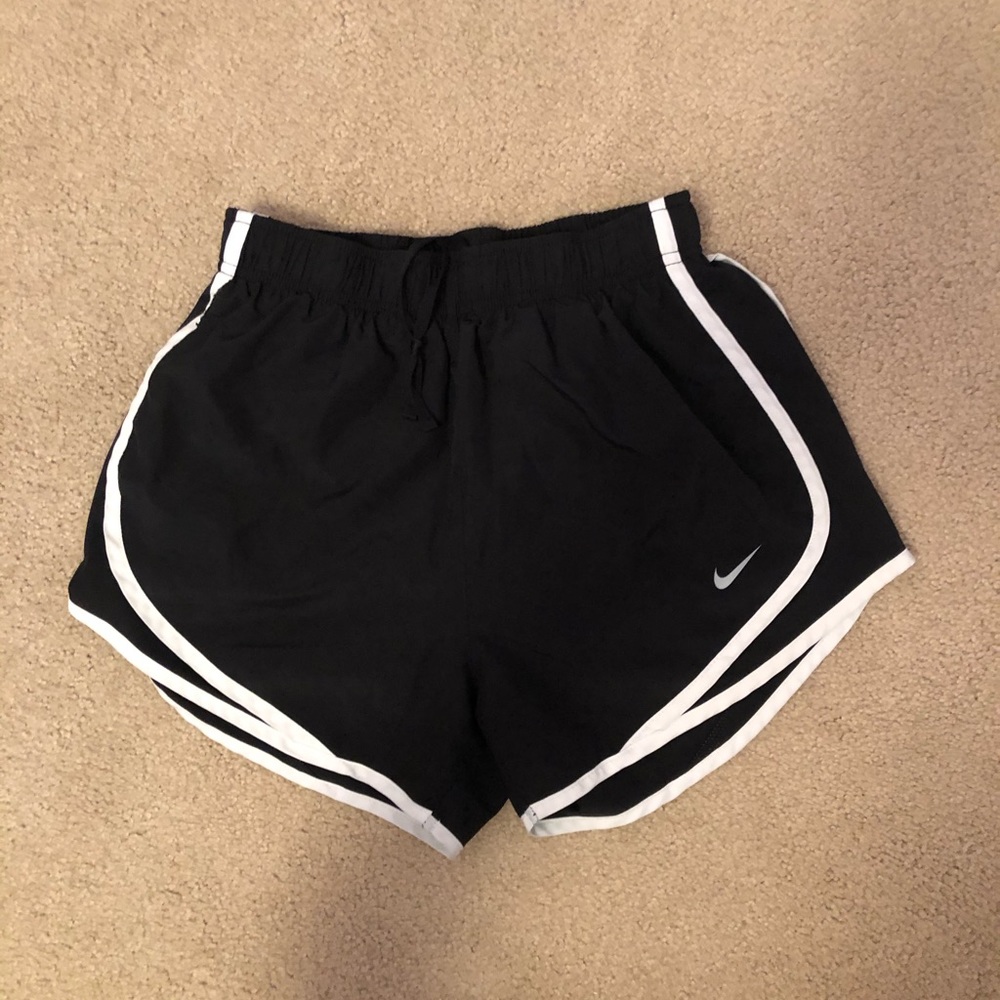Women’s Nike Tempo Shorts